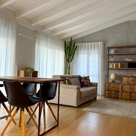 Apartamento Le Terrazze 18 *